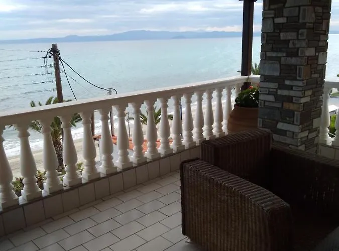 Polychrono Beach Hotel 3*