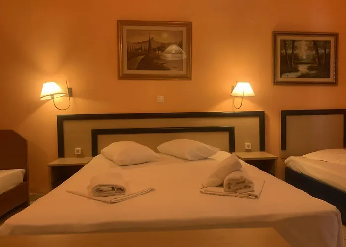 Hotel Polychrono Beach Hotel