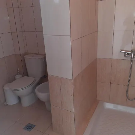 Polychrono Beach Hotel מלון