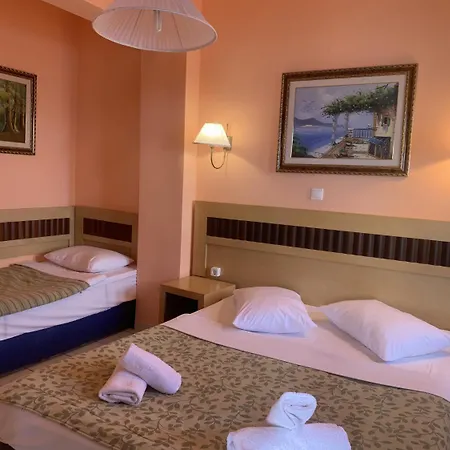 Polychrono Beach Hotel Hotell Polikhronon