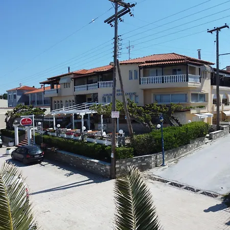 Polychrono Beach Hotel 3* بوليخرونو