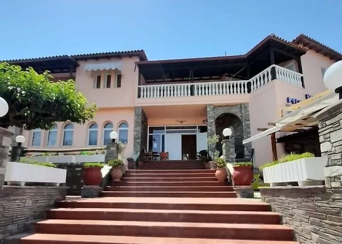 Polychrono Beach Hotel Hotell 3*